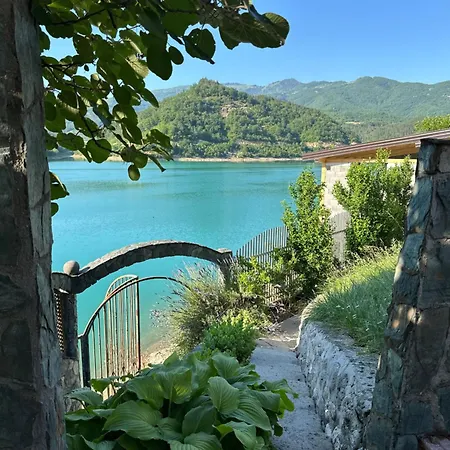 Vikendica Plavi Mir Holiday home